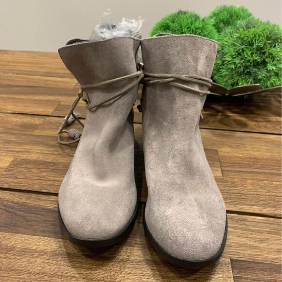 𝅺☑️sorel booties. Gray. Brand new. Size 9. Adjustable ankle strap. Stunning… - Picture 1 of 10